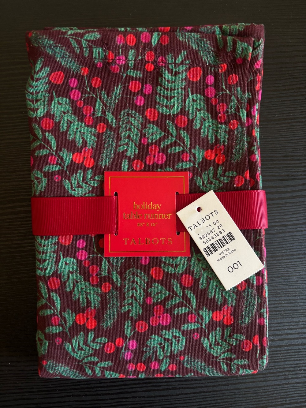 NWT Talbots Holiday Table Runner in Burgundy Green Red